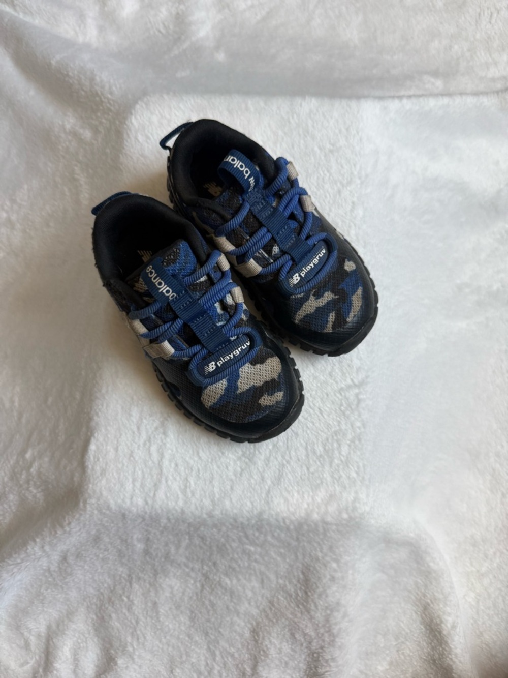 New Balance Kids Navy Blue Camo Sneakers